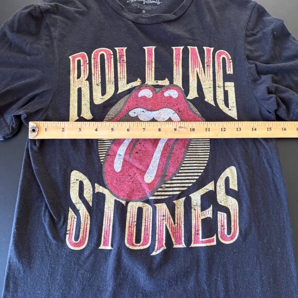 🔥 4 for $20 DEAL 🔥 Rolling Stones | Vintage Style Band T-Shirt | Size S - Picture 6 of 7